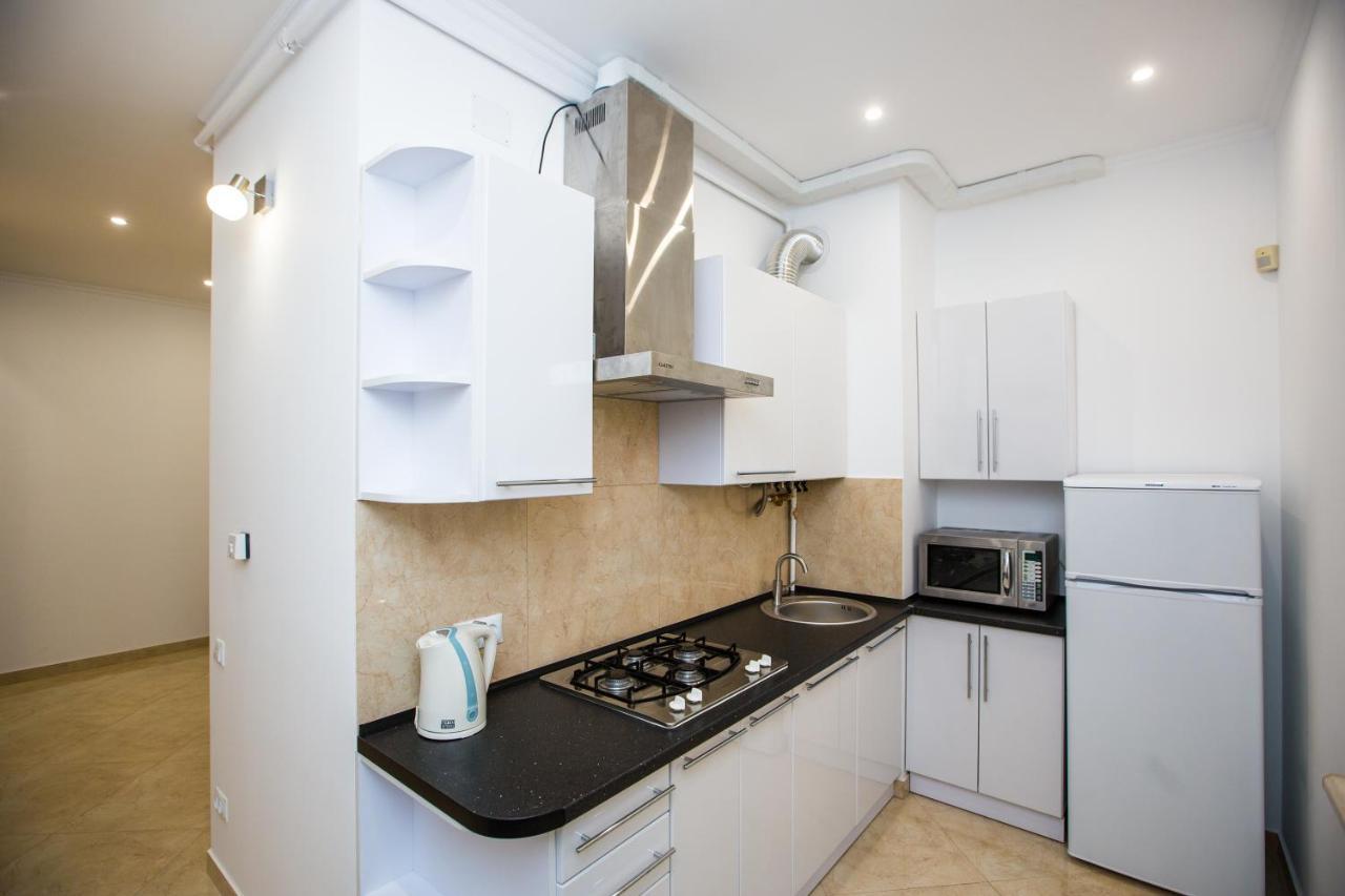 Avangard Kulisha* Apartment Lviv Bagian luar foto