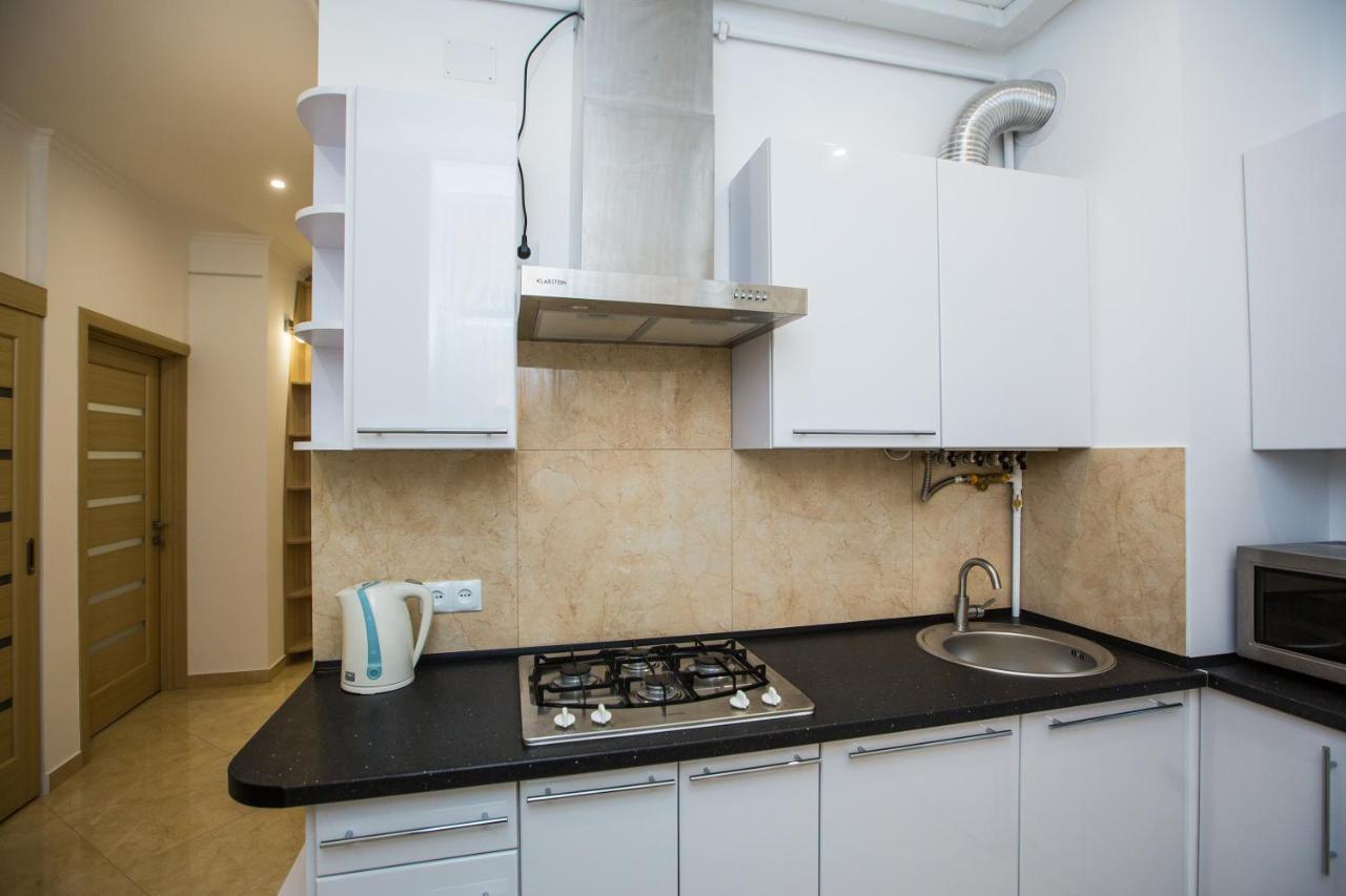 Avangard Kulisha* Apartment Lviv Bagian luar foto