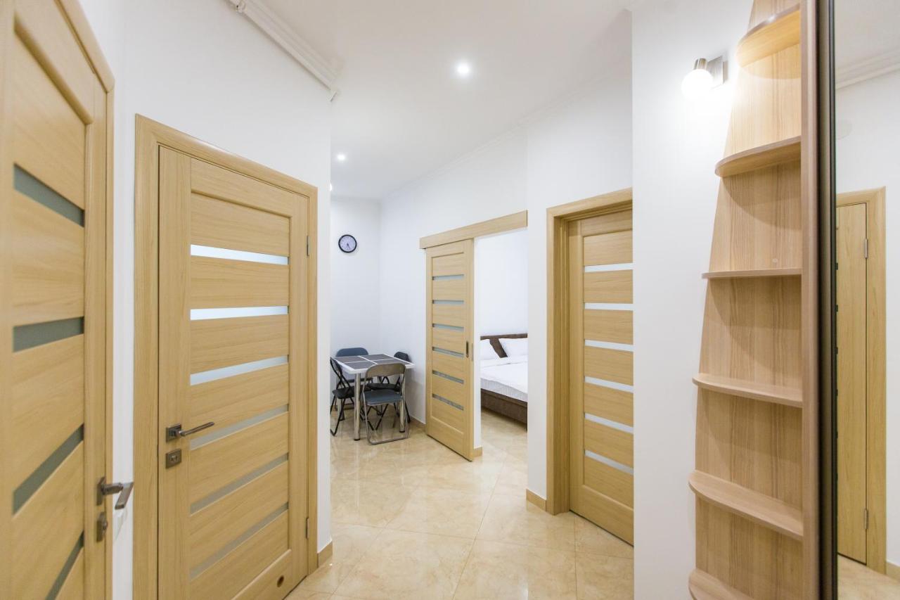 Avangard Kulisha* Apartment Lviv Bagian luar foto