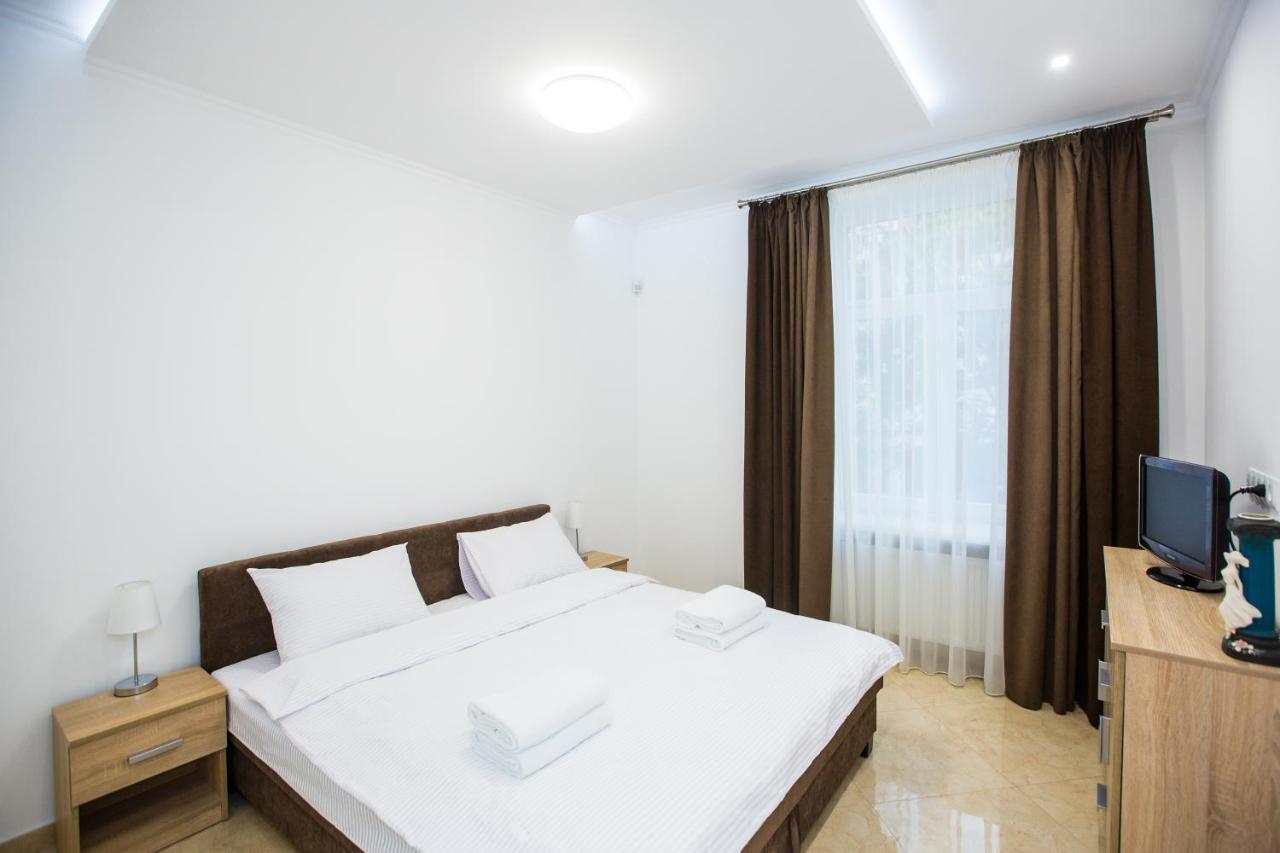 Avangard Kulisha* Apartment Lviv Bagian luar foto